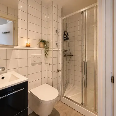 Centre - 4 Personnes * Cannes
